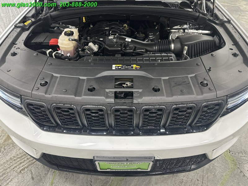 2023 Jeep Grand Cherokee Limited - Photo 18 - Bethany, CT 06524
