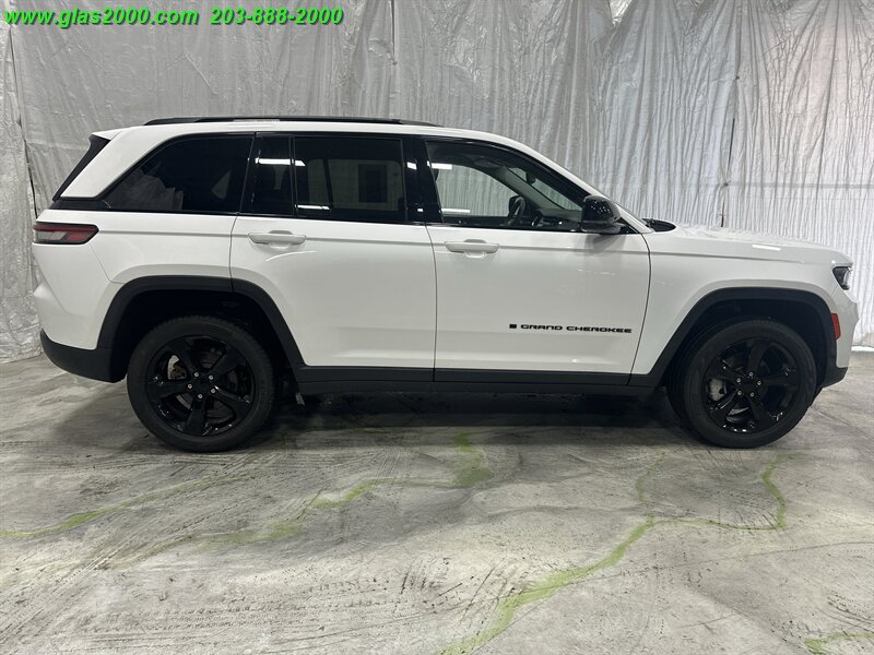 2023 Jeep Grand Cherokee Limited - Photo 14 - Bethany, CT 06524