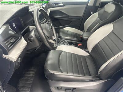 2023 Volkswagen Taos 1.5T SEL   - Photo 27 - Bethany, CT 06524