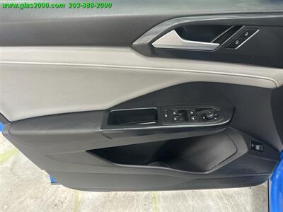 2023 Volkswagen Taos 1.5T SEL   - Photo 28 - Bethany, CT 06524