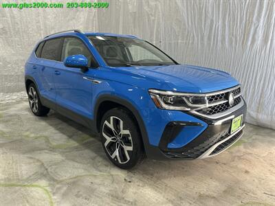 2023 Volkswagen Taos 1.5T SEL   - Photo 2 - Bethany, CT 06524