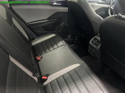 2023 Volkswagen Taos 1.5T SEL   - Photo 10 - Bethany, CT 06524