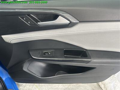 2023 Volkswagen Taos 1.5T SEL   - Photo 29 - Bethany, CT 06524