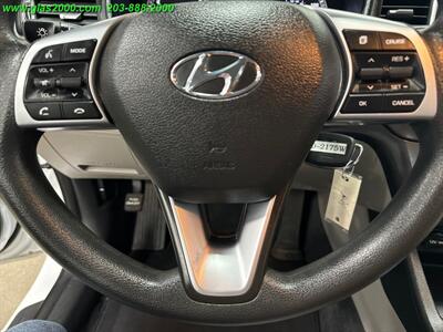 2019 Hyundai Sonata SE   - Photo 17 - Bethany, CT 06524