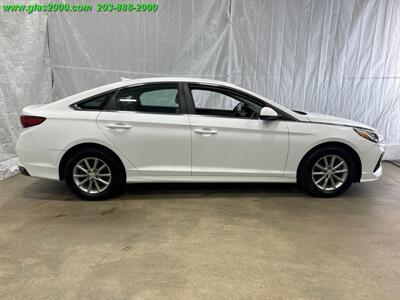 2019 Hyundai Sonata SE   - Photo 14 - Bethany, CT 06524