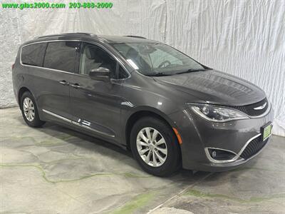 2019 Chrysler Pacifica Touring L - Photo 2 - Bethany, CT 06524