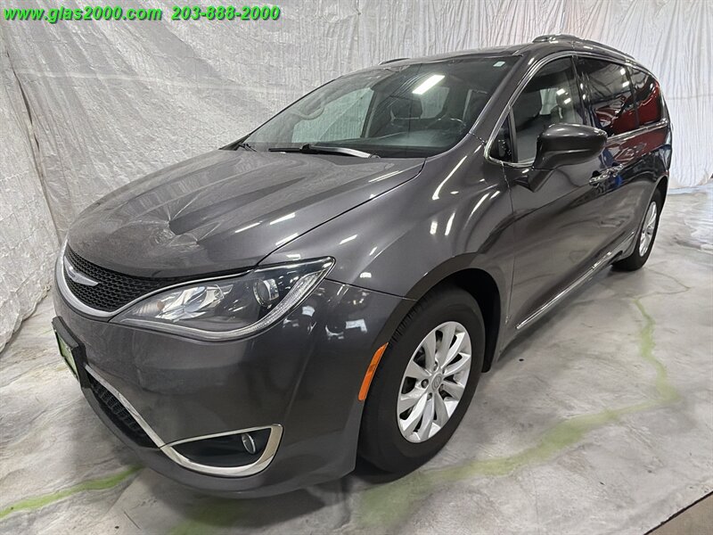 Gray 2019 Chrysler Pacifica Touring L FWD Minivan Front-Wheel Drive 9-Speed Automatic