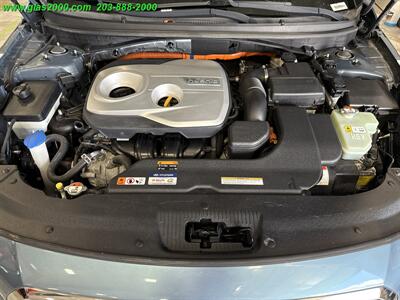 2016 Hyundai SONATA Hybrid SE - Photo 12 - Bethany, CT 06524