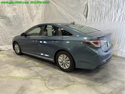 2016 Hyundai SONATA Hybrid SE - Photo 7 - Bethany, CT 06524