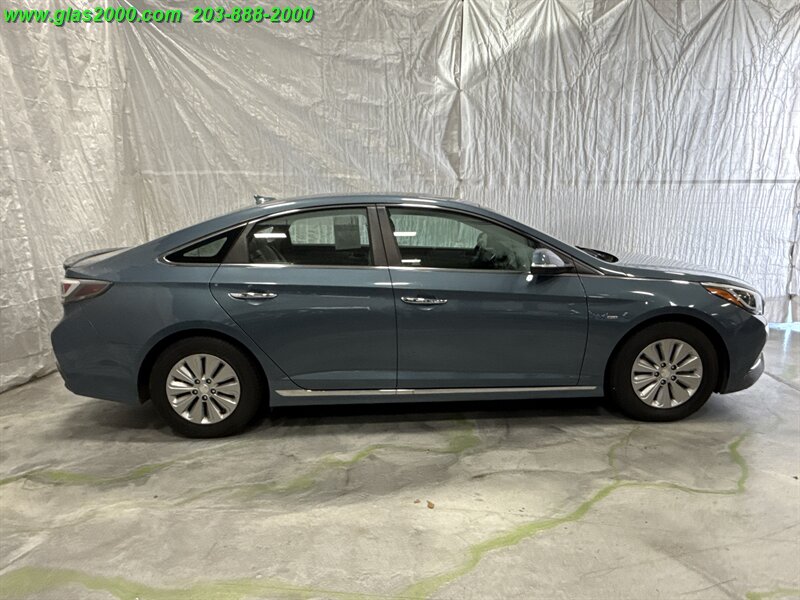 2016 Hyundai SONATA Hybrid SE - Photo 14 - Bethany, CT 06524