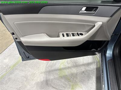2016 Hyundai SONATA Hybrid SE - Photo 25 - Bethany, CT 06524