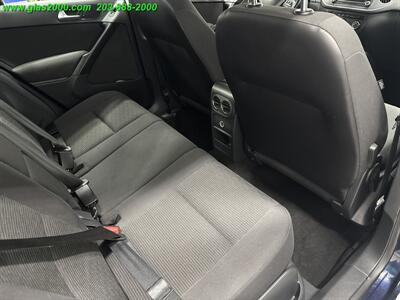 2015 Volkswagen Tiguan S 4Motion   - Photo 10 - Bethany, CT 06524
