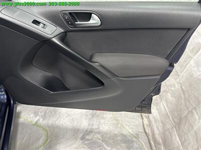 2015 Volkswagen Tiguan S 4Motion   - Photo 22 - Bethany, CT 06524