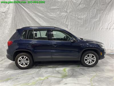 2015 Volkswagen Tiguan S 4Motion   - Photo 14 - Bethany, CT 06524