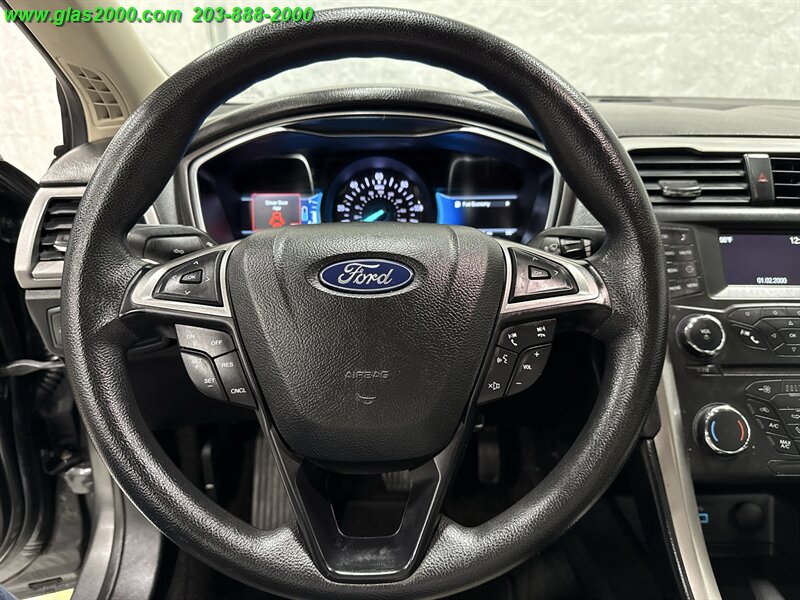 2018 Ford Fusion S - Photo 4 - Bethany, CT 06524