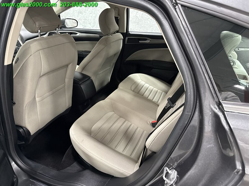 2018 Ford Fusion S - Photo 9 - Bethany, CT 06524