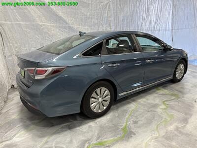2016 Hyundai SONATA Hybrid SE   - Photo 8 - Bethany, CT 06524