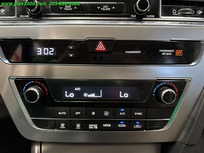 2016 Hyundai SONATA Hybrid SE   - Photo 28 - Bethany, CT 06524