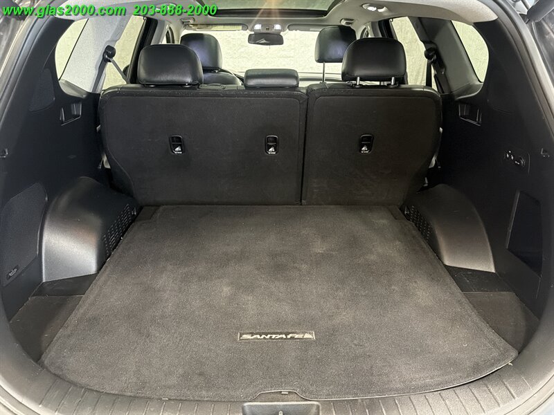 2020 Hyundai SANTA FE SEL - Photo 15 - Bethany, CT 06524
