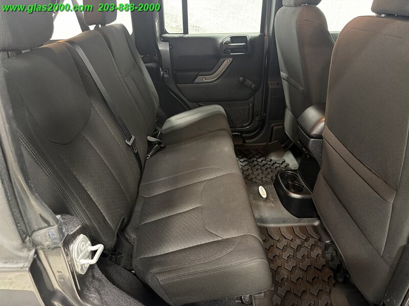 2017 Jeep Wrangler Unlimited Sport - Photo 10 - Bethany, CT 06524