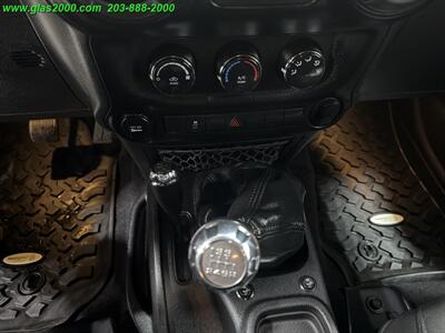2017 Jeep Wrangler Unlimited Sport - Photo 11 - Bethany, CT 06524