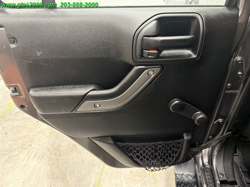 2017 Jeep Wrangler Unlimited Sport - Photo 27 - Bethany, CT 06524