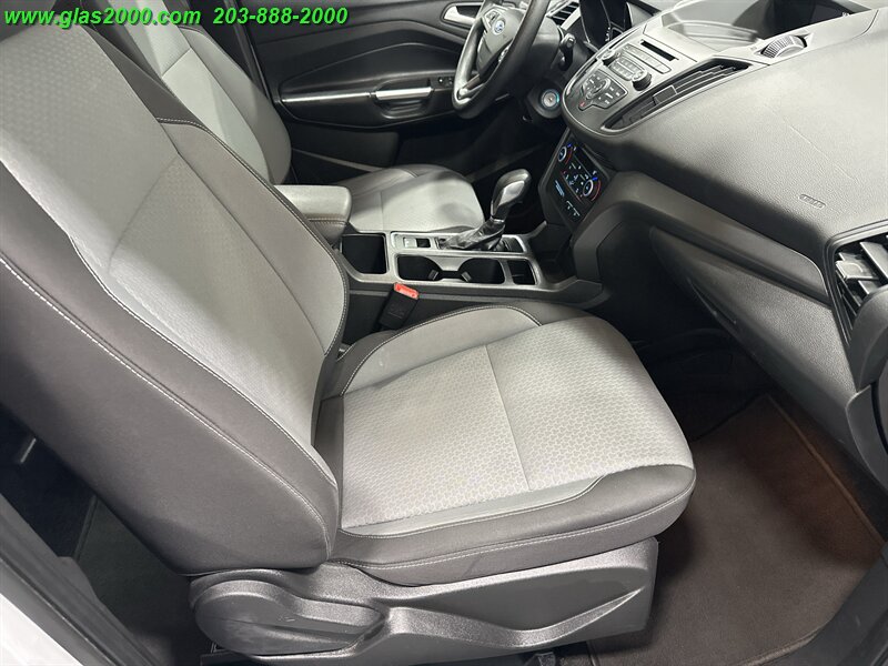 2018 Ford Escape SE - Photo 21 - Bethany, CT 06524
