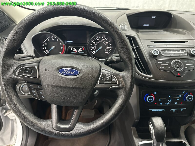 2018 Ford Escape SE - Photo 4 - Bethany, CT 06524