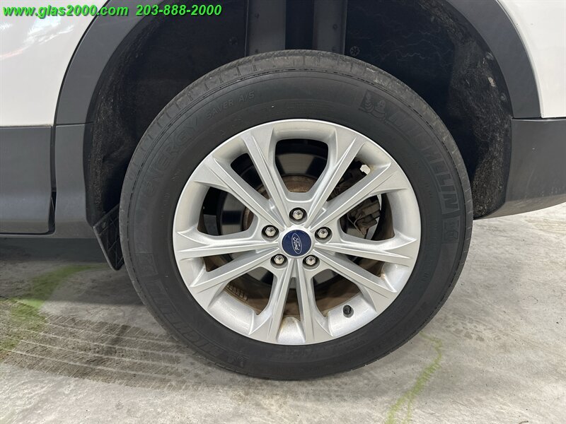 2018 Ford Escape SE - Photo 16 - Bethany, CT 06524