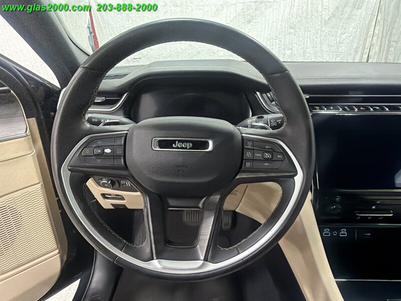 2023 Jeep Grand Cherokee Limited - Photo 4 - Bethany, CT 06524