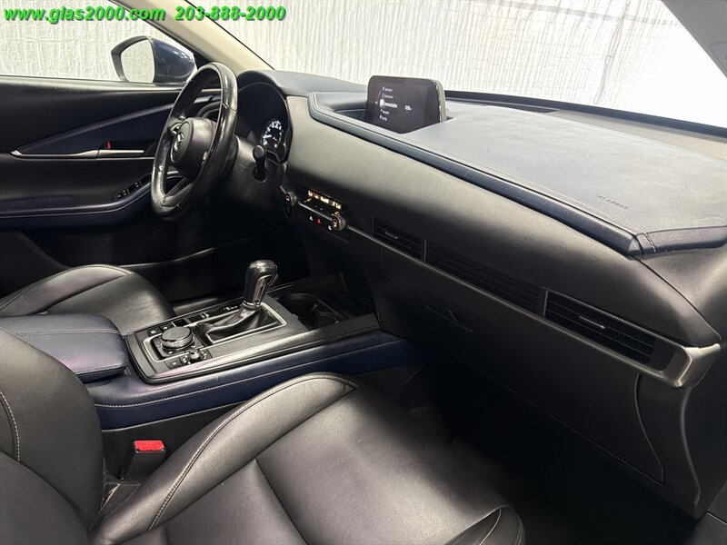 2021 Mazda CX-30 Select - Photo 5 - Bethany, CT 06524