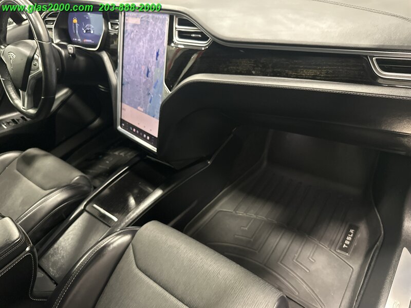 2018 Tesla Model S 75D - Photo 5 - Bethany, CT 06524