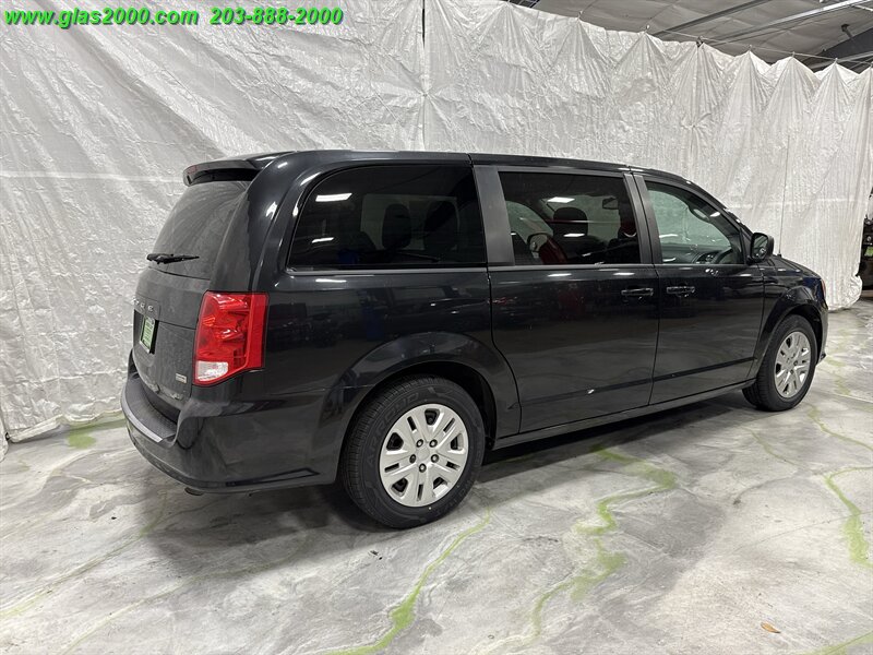 2018 Dodge Grand Caravan SE - Photo 8 - Bethany, CT 06524