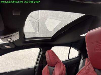 2019 Lexus UX 250h   - Photo 12 - Bethany, CT 06524