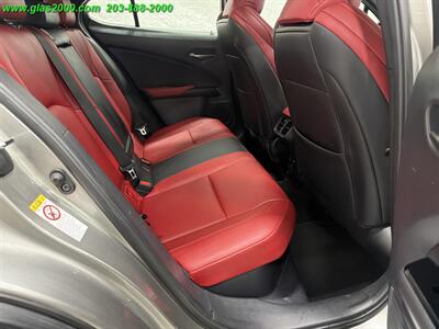 2019 Lexus UX 250h   - Photo 10 - Bethany, CT 06524