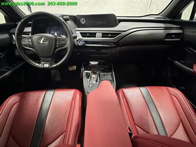 2019 Lexus UX 250h   - Photo 6 - Bethany, CT 06524