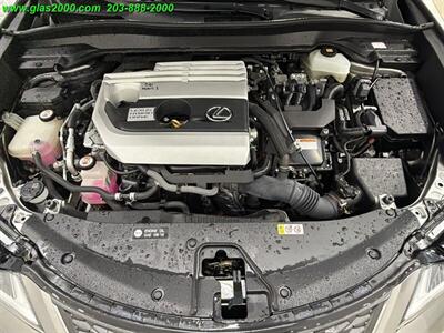 2019 Lexus UX 250h   - Photo 18 - Bethany, CT 06524