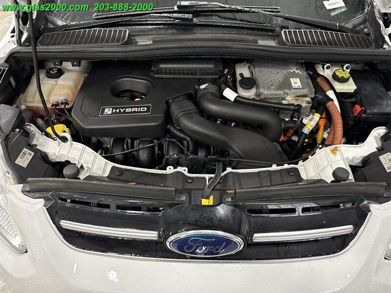 2017 Ford C-Max SE - Photo 12 - Bethany, CT 06524