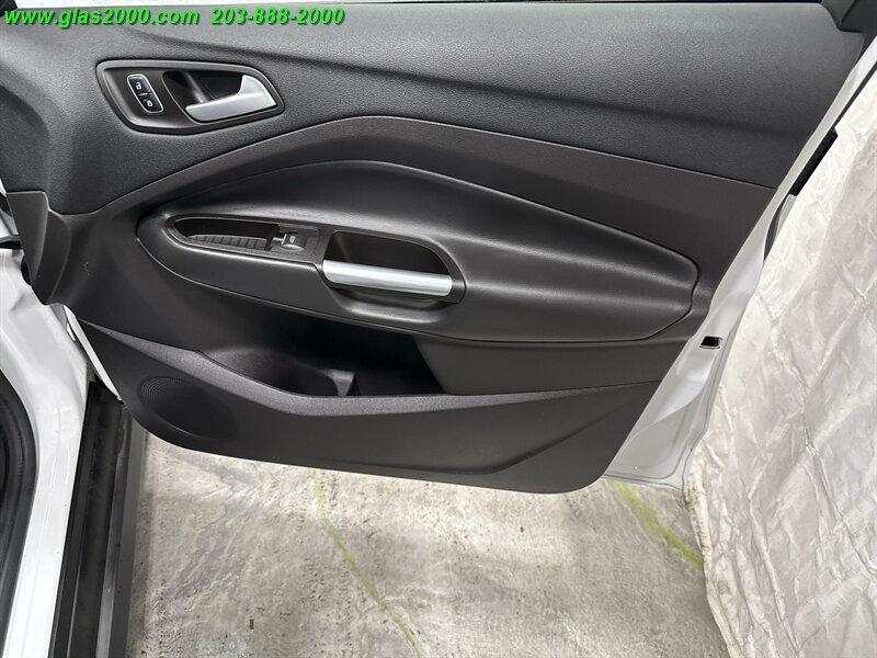 2017 Ford C-Max SE - Photo 26 - Bethany, CT 06524