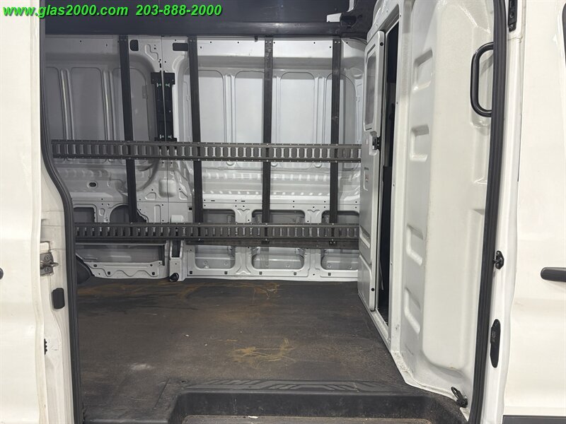 2023 Ford Transit 250 - Photo 8 - Bethany, CT 06524