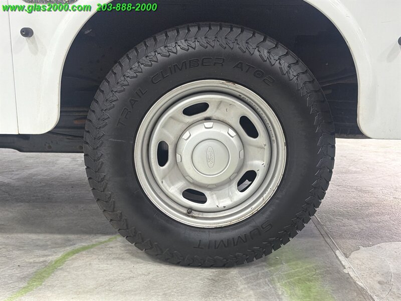 2015 Ford F-250 Super Duty XL - Photo 16 - Bethany, CT 06524