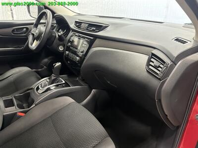 2017 Nissan Rogue Sport S   - Photo 5 - Bethany, CT 06524