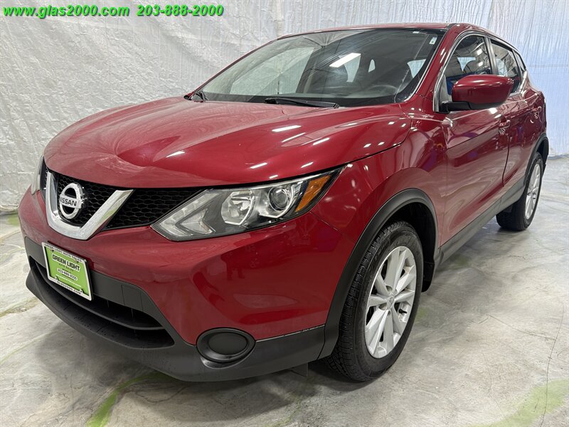 2017 Nissan Rogue Sport S   - Photo 1 - Bethany, CT 06524