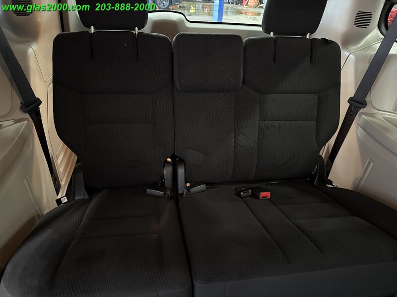 2017 Dodge Grand Caravan SE   - Photo 21 - Bethany, CT 06524