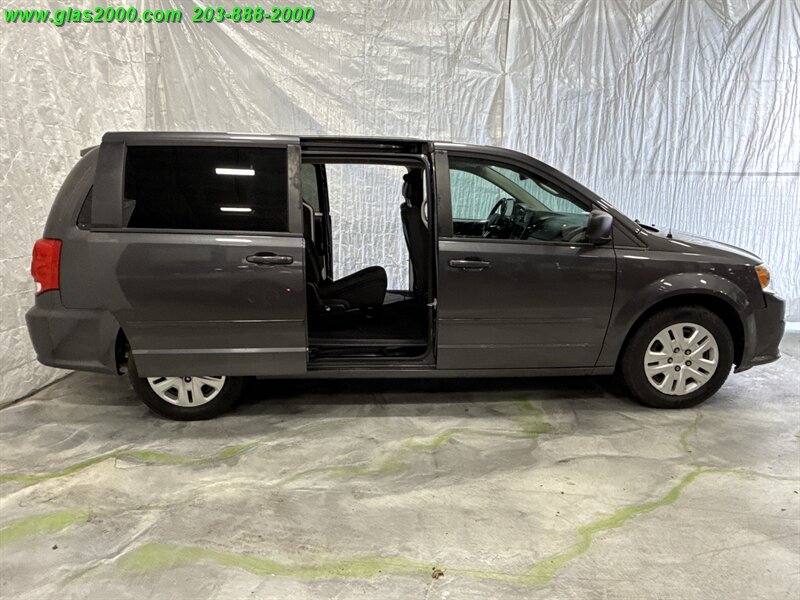 2017 Dodge Grand Caravan SE   - Photo 14 - Bethany, CT 06524