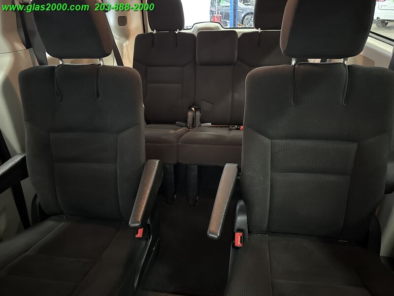 2017 Dodge Grand Caravan SE   - Photo 24 - Bethany, CT 06524