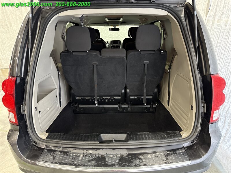 2017 Dodge Grand Caravan SE   - Photo 15 - Bethany, CT 06524
