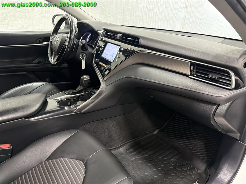 2019 Toyota Camry L - Photo 5 - Bethany, CT 06524