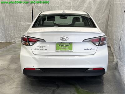 2016 Hyundai SONATA Hybrid SE   - Photo 20 - Bethany, CT 06524