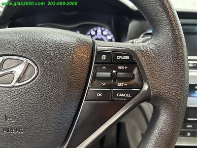 2016 Hyundai SONATA Hybrid SE   - Photo 23 - Bethany, CT 06524